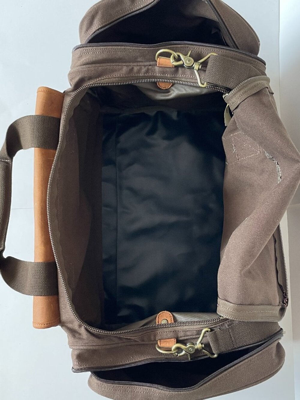 Cabela's Vintage Battenkill Canvas & Leather Large Duffel Bag Luggage Filson - Picture 5 of 13